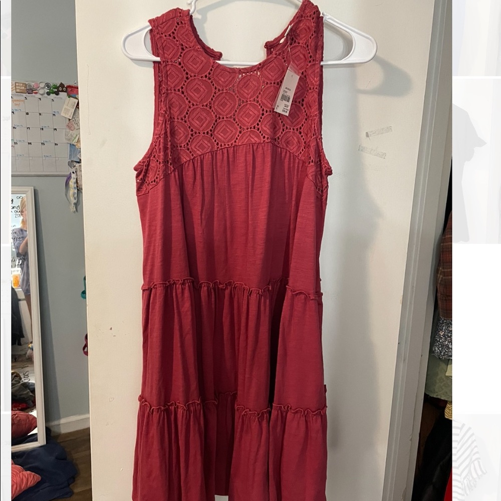 size small dress! never worn, tags still on it!